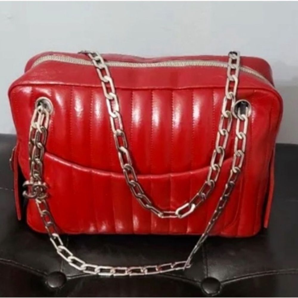 🌺Chanel🌺VTG RARE Red *Mademoiselle* Coco Quilted Vertical Camera Bag